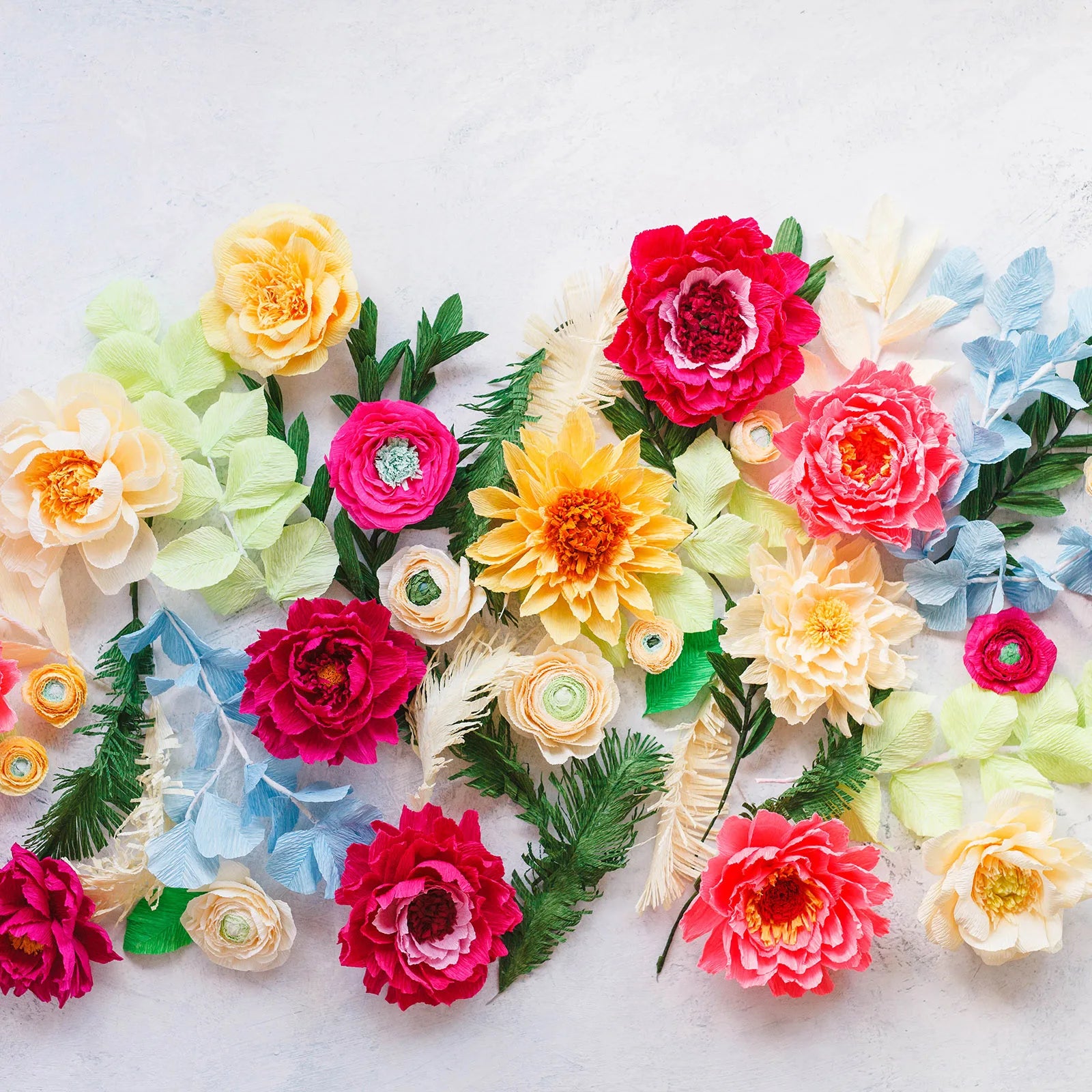 Crepe Paper Roll Set for Wedding Festival and Party Decorations