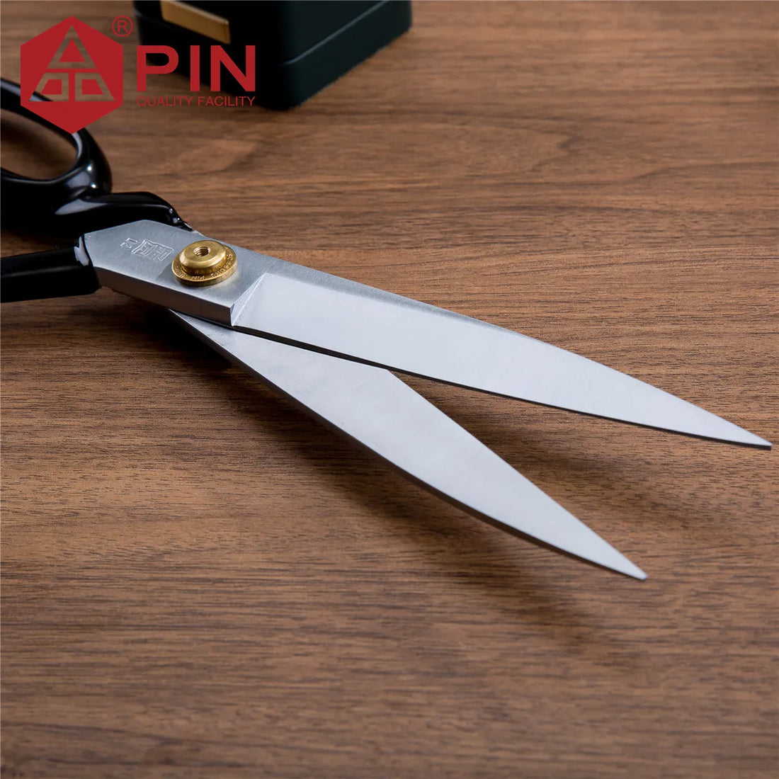 Professional Tailor Scissors for Fabric Leather and Denim Cutting Tools
