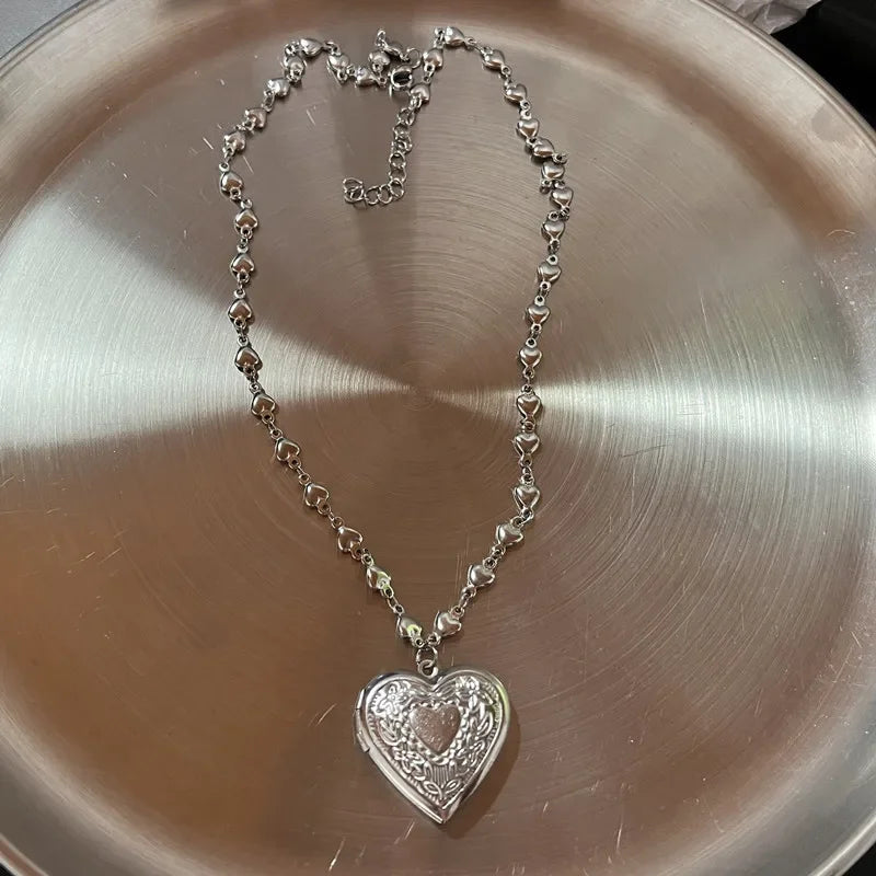 Forever Love Heart Shape Pendant Women Necklace Metal Heart Epoxy Resin Beads Charm Beaded Link Chain Girls Necklace Jewelry